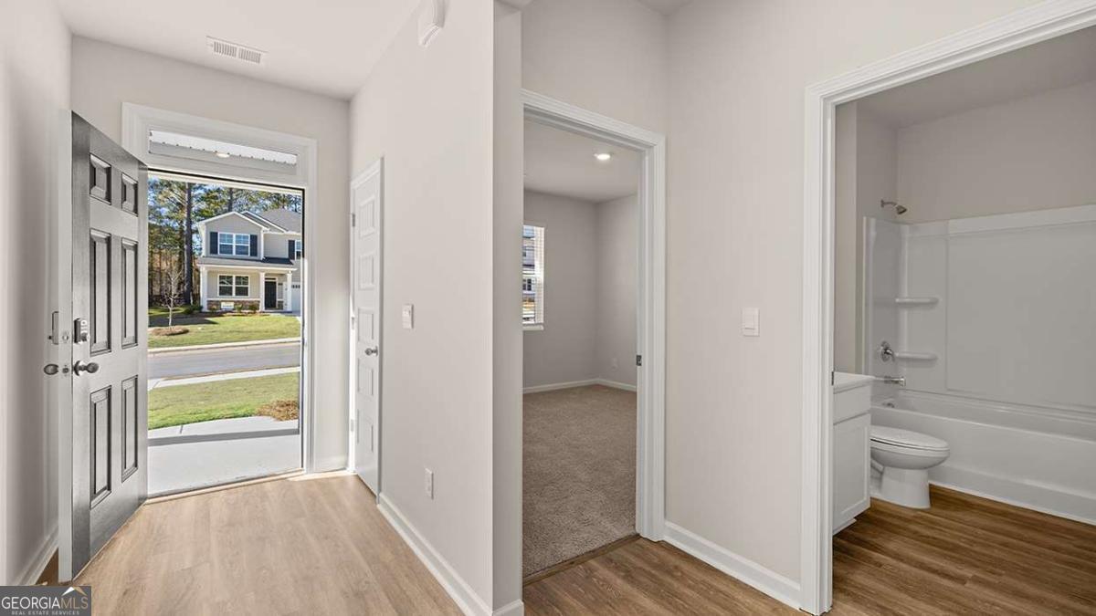 306 Friendship Oak WAY