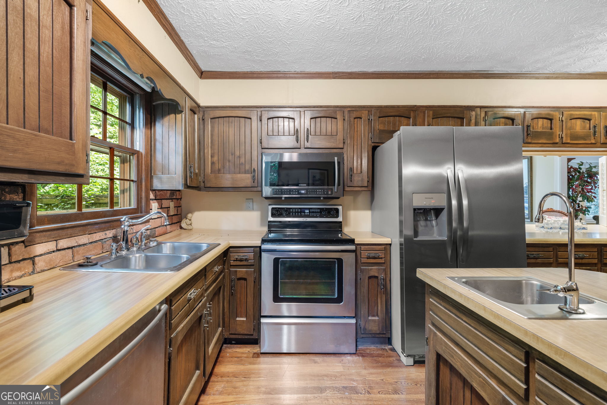 Pine Ridge Point - Residential