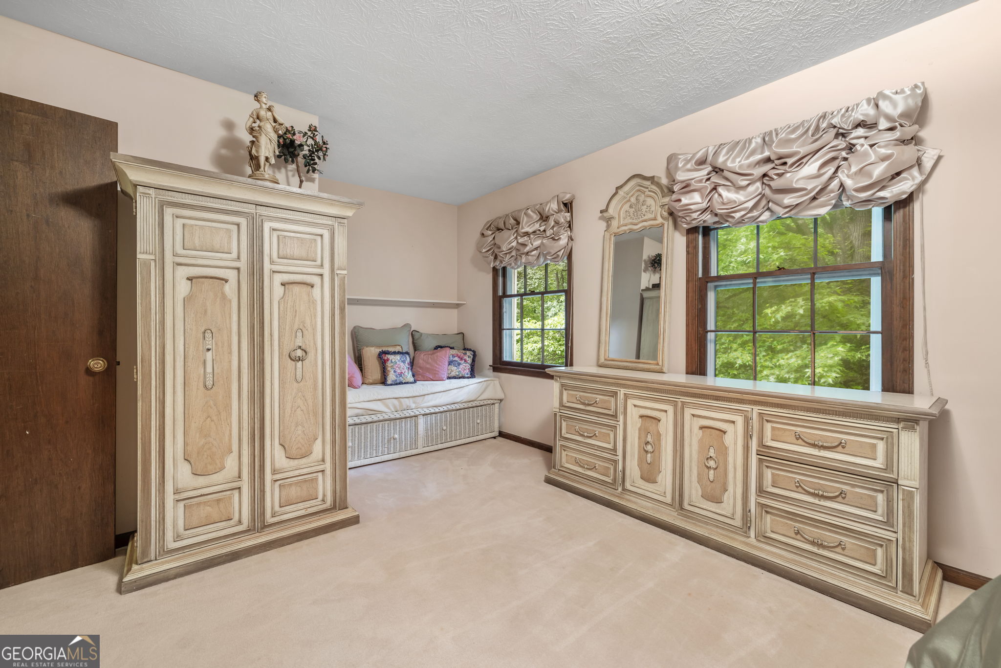 Pine Ridge Point - Residential