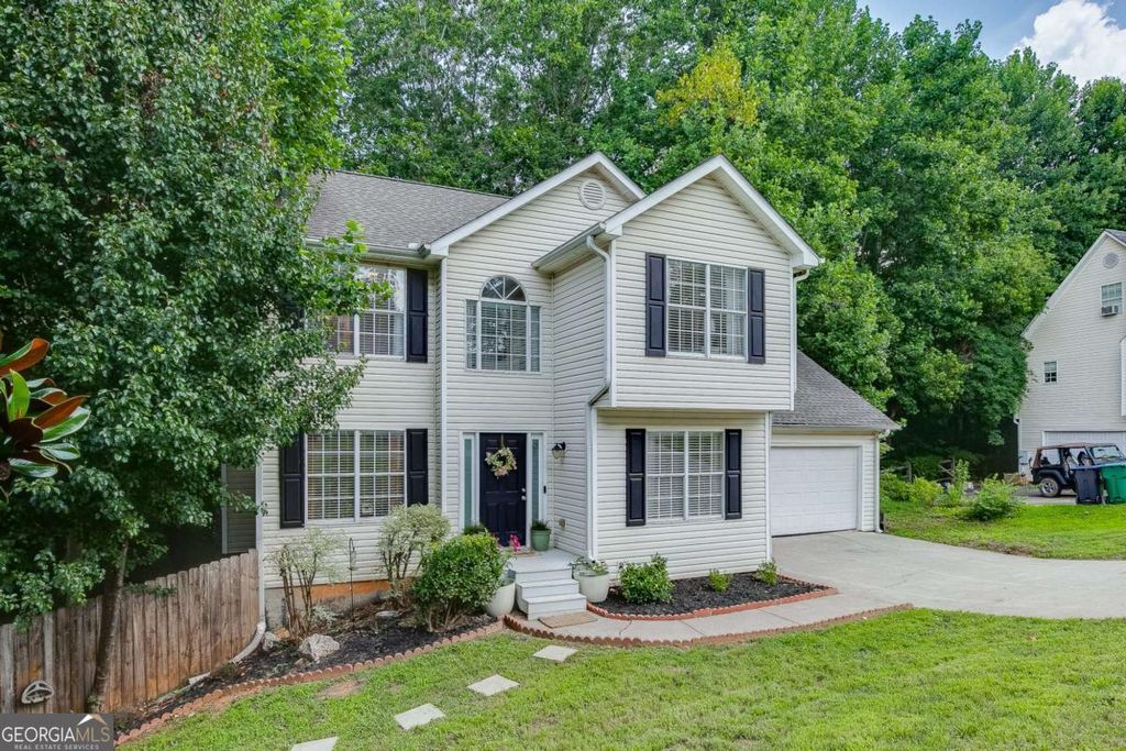 Photo of 508 Misty Creek, Canton, GA 30114 (MLS # 10799622)