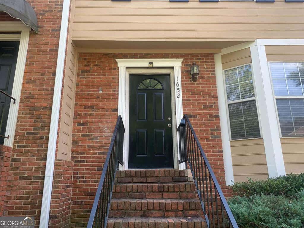 Photo of 1652 Grist Mill Drive, Marietta, GA 30062 (MLS # 10814811)