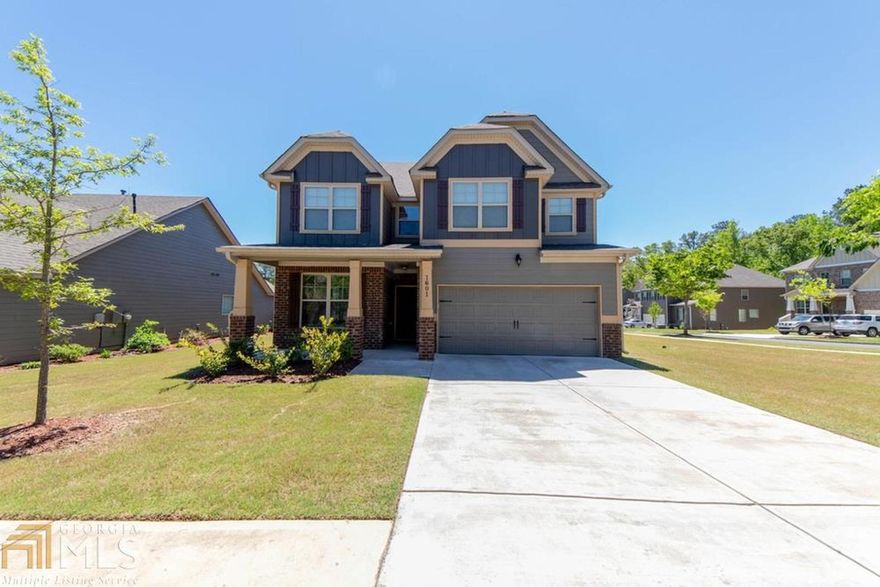 Immaculate 4 bed Wilson Parker home situated on a corner level lot. Just built in 2016. This home features a foyer, formal living room and formal dining w/ coffered ceiling. Open concept kitchen and family room. Granite counters, SS appliances and island. Very large master bed with sitting/exercise area. Covered patio and large back yard is completely fenced in and has front/back sprinkler system. HOA fees include cable and super fast internet in addition to the 3 pools and fitness center. Stainless fridge and Nest system remain with the home.