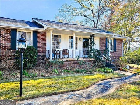 Photo of 835 Alberson Court, Decatur, GA 30033 (MLS # 10657300)