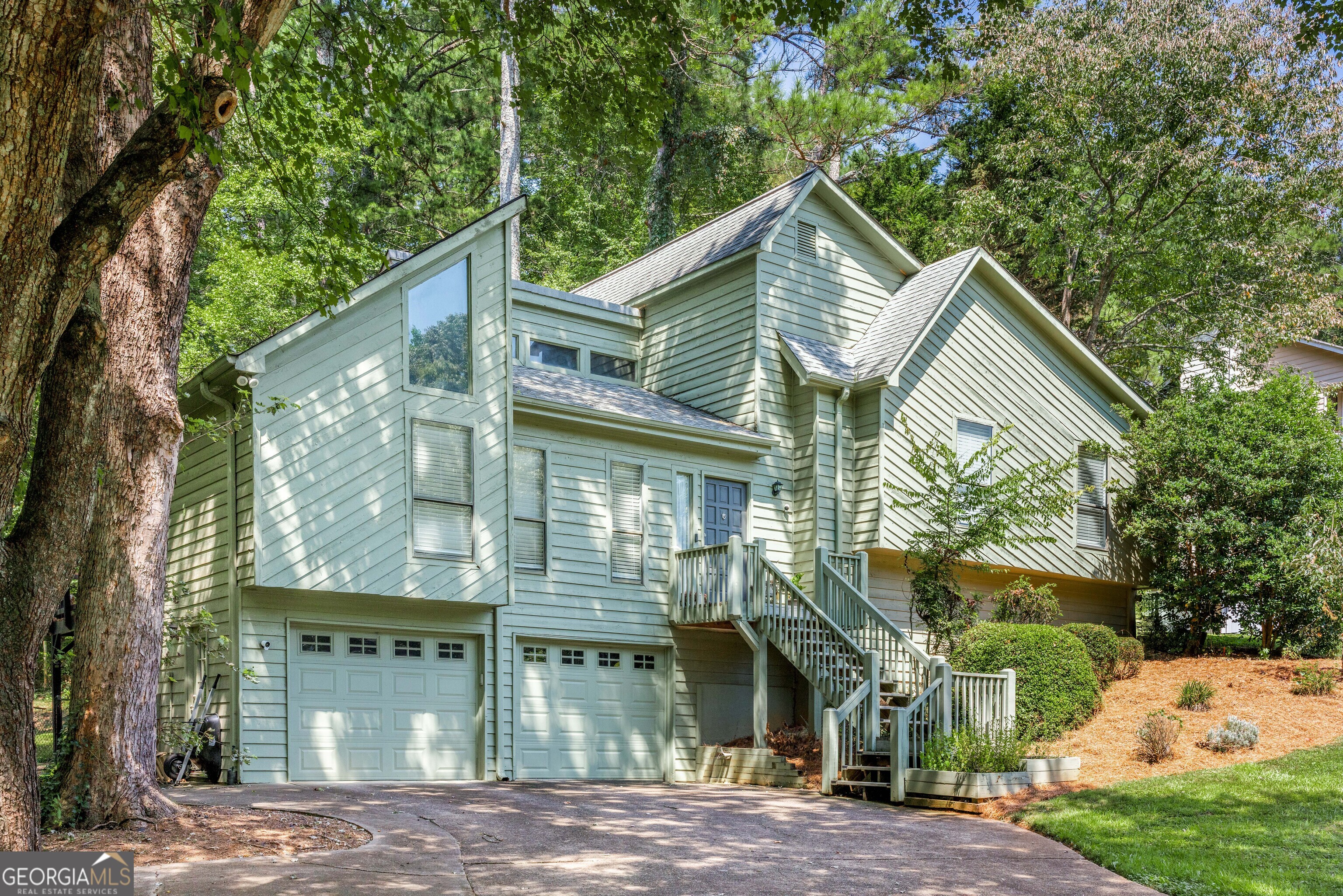 1877 Falcon Wood DR NE