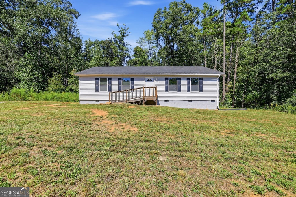 Photo of 2421 E Silver Shoals Road, Toccoa, GA 30577 (MLS # 10855310)