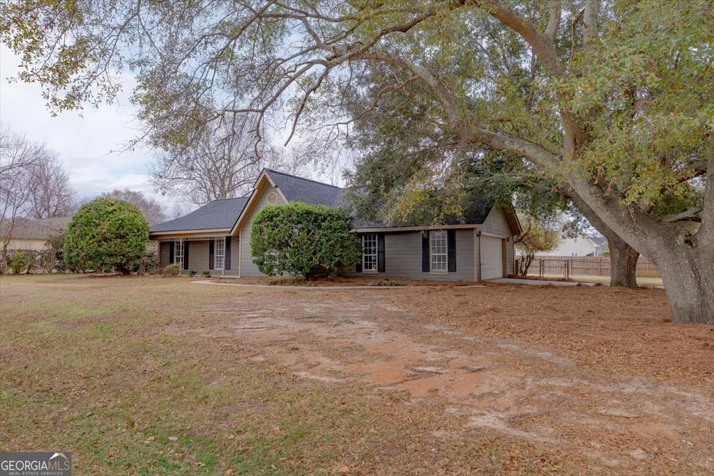 Photo of 102 Sleepy Lane, Warner Robins, GA 31088 (MLS # 10655529)