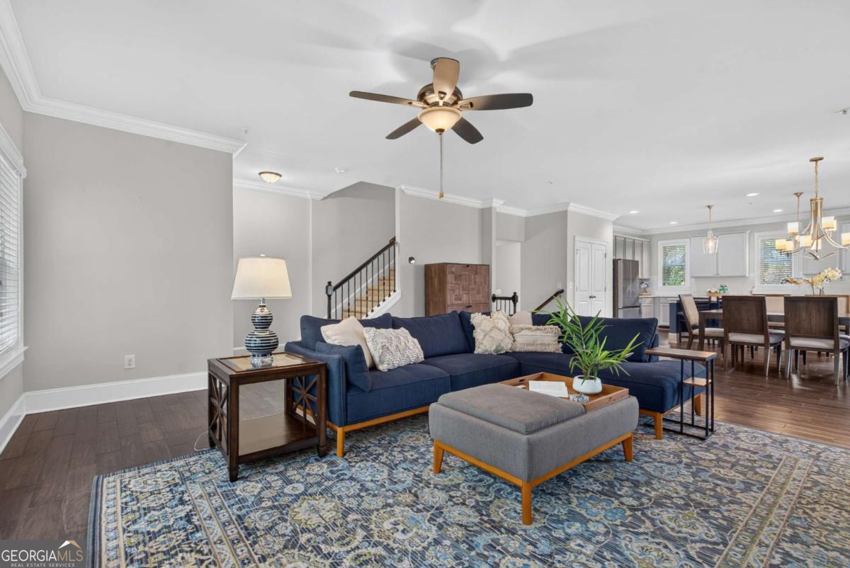 9013 Woodland TRL 7