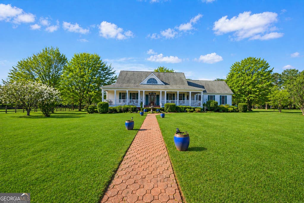 Photo of 159 Friar Tuck Road, Fayetteville, GA 30215 (MLS # 10791137)