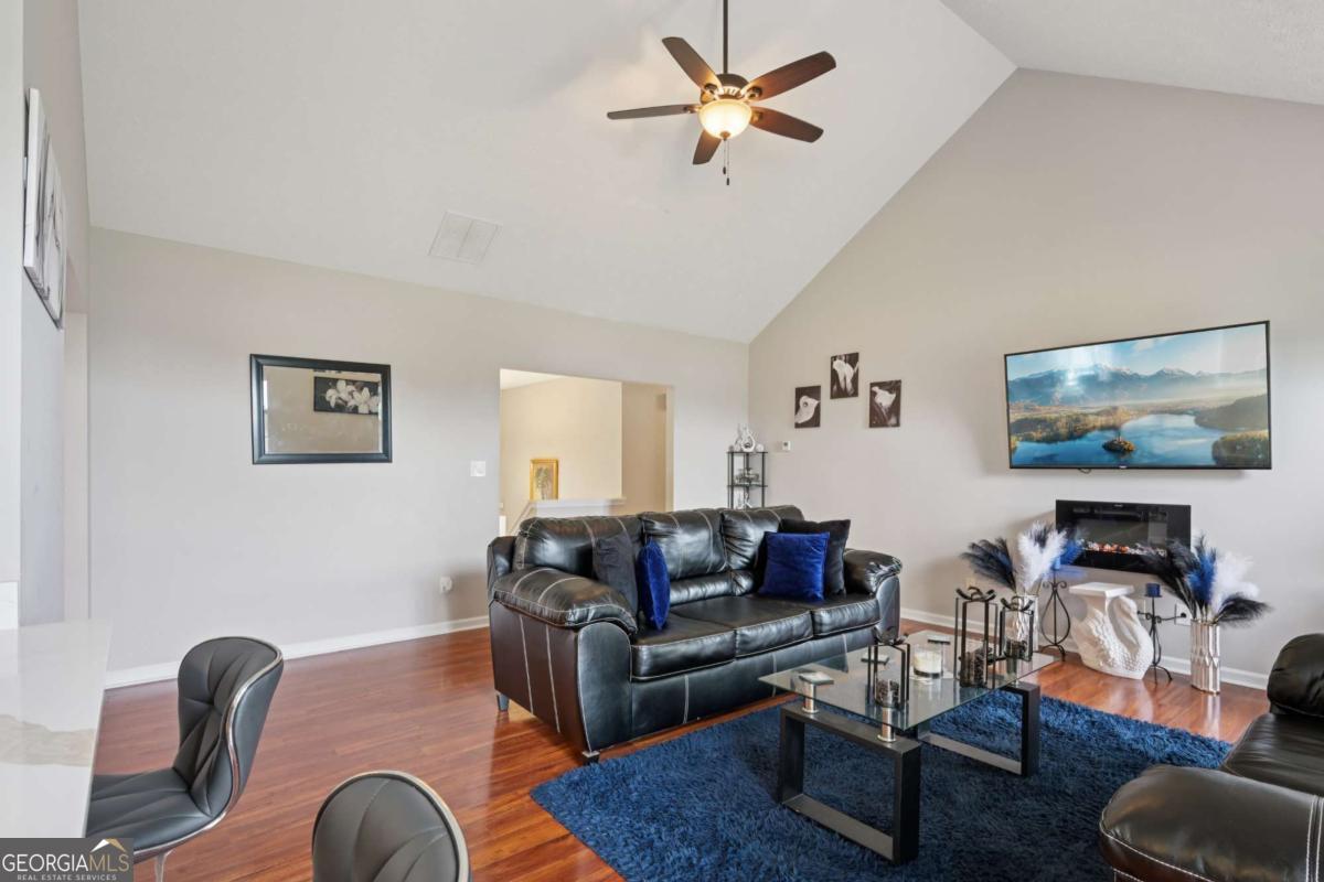 224 Solomon DR
