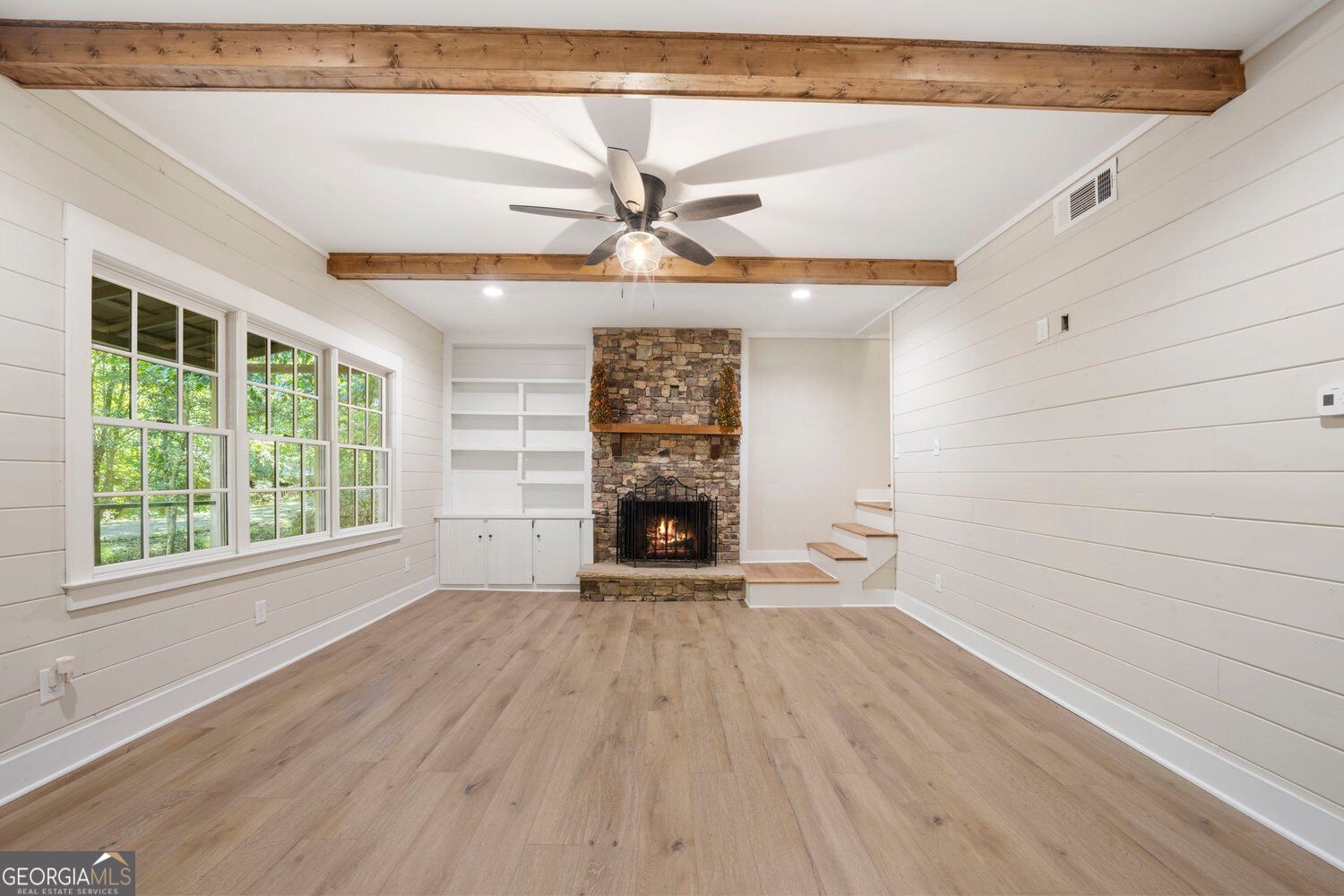 202 Buckskull Hollow DR