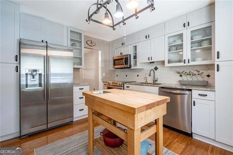 1705 Huntingdon