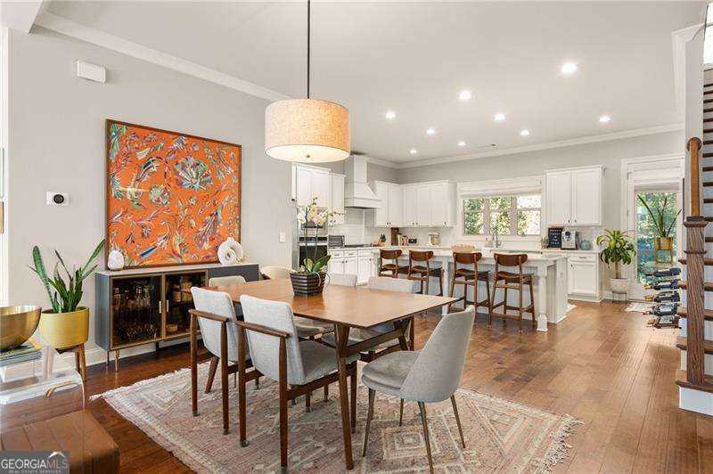 2504 Skyland DR NE 18