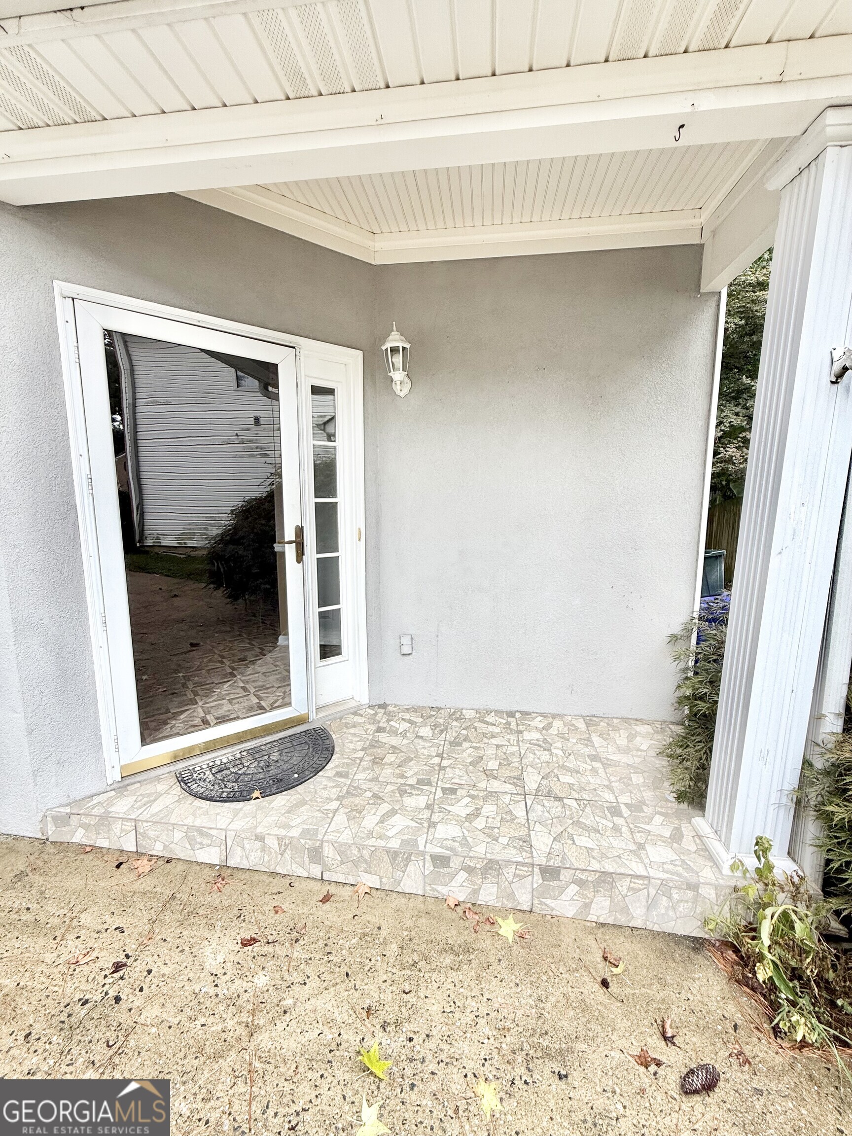 111 S Fairfield DR