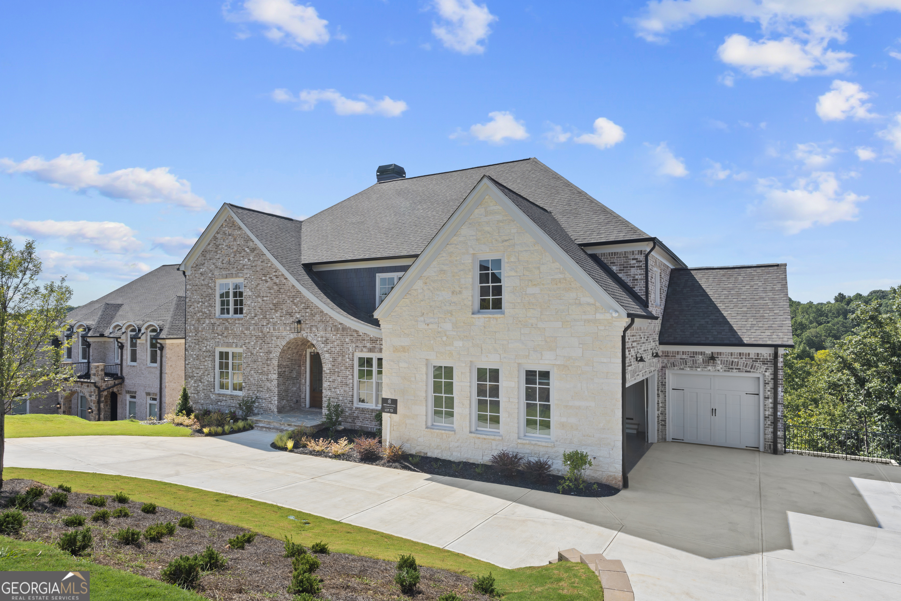 5753 Brendlynn DR