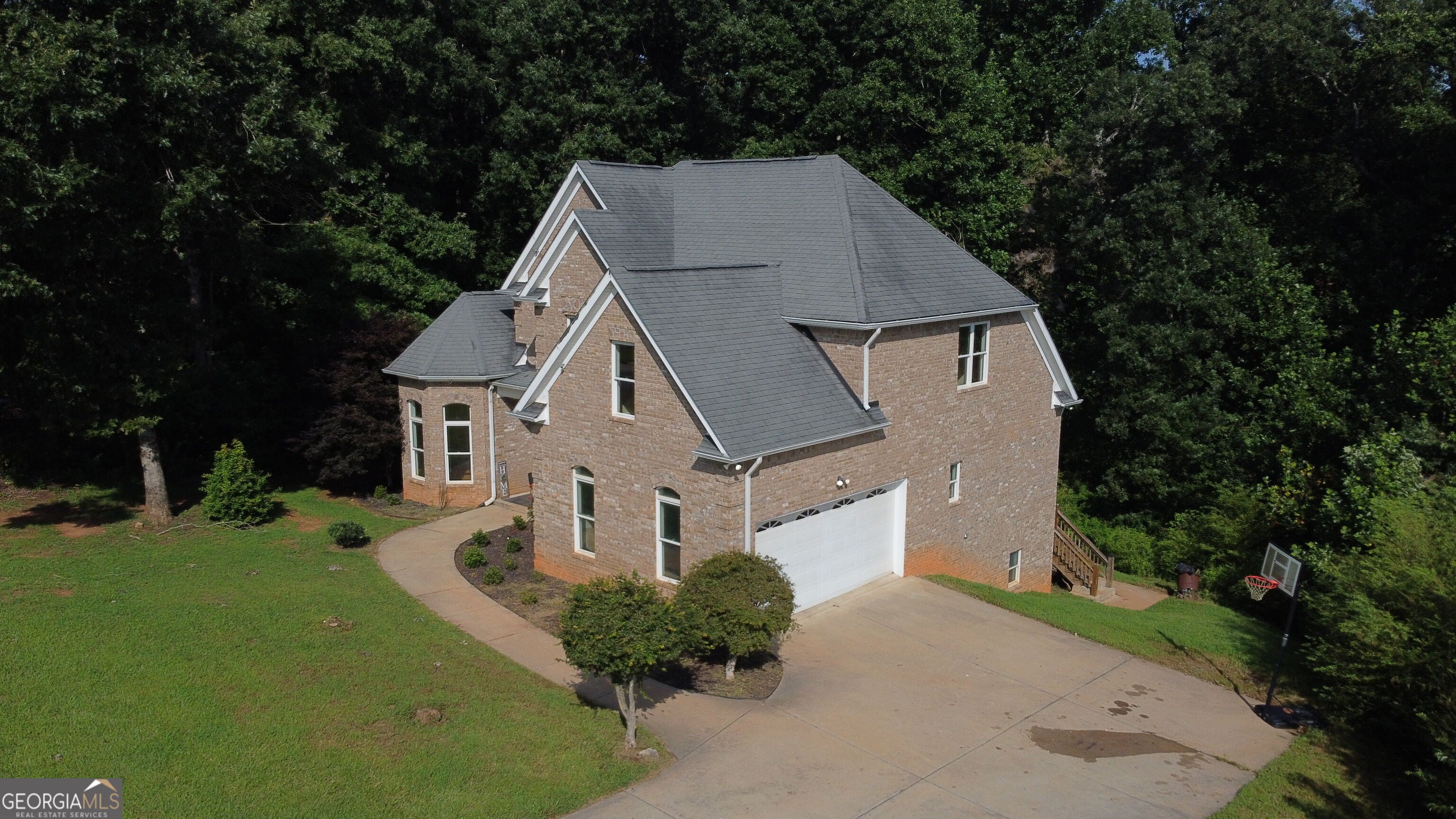 318 Waterford CIR