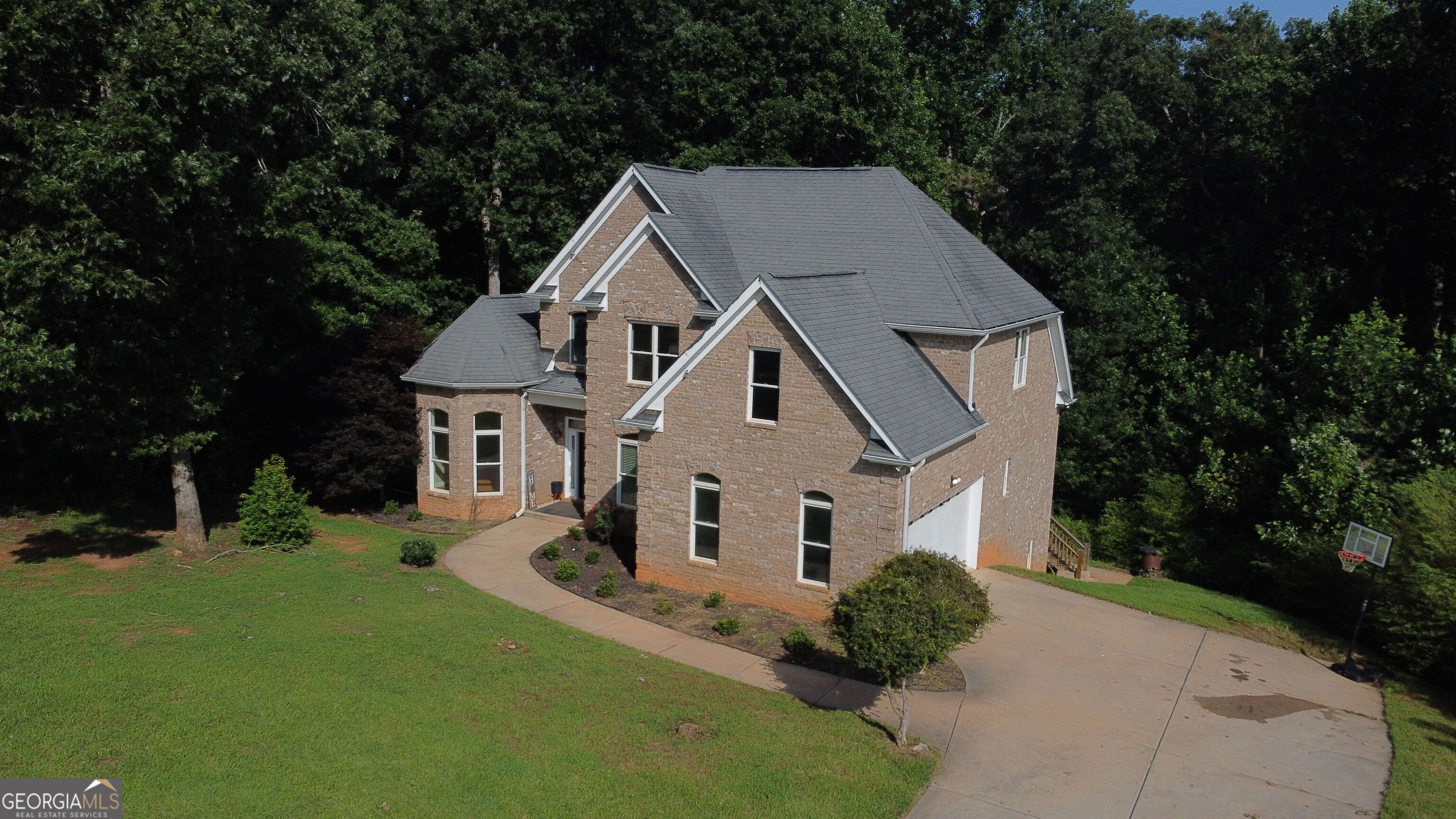 318 Waterford CIR