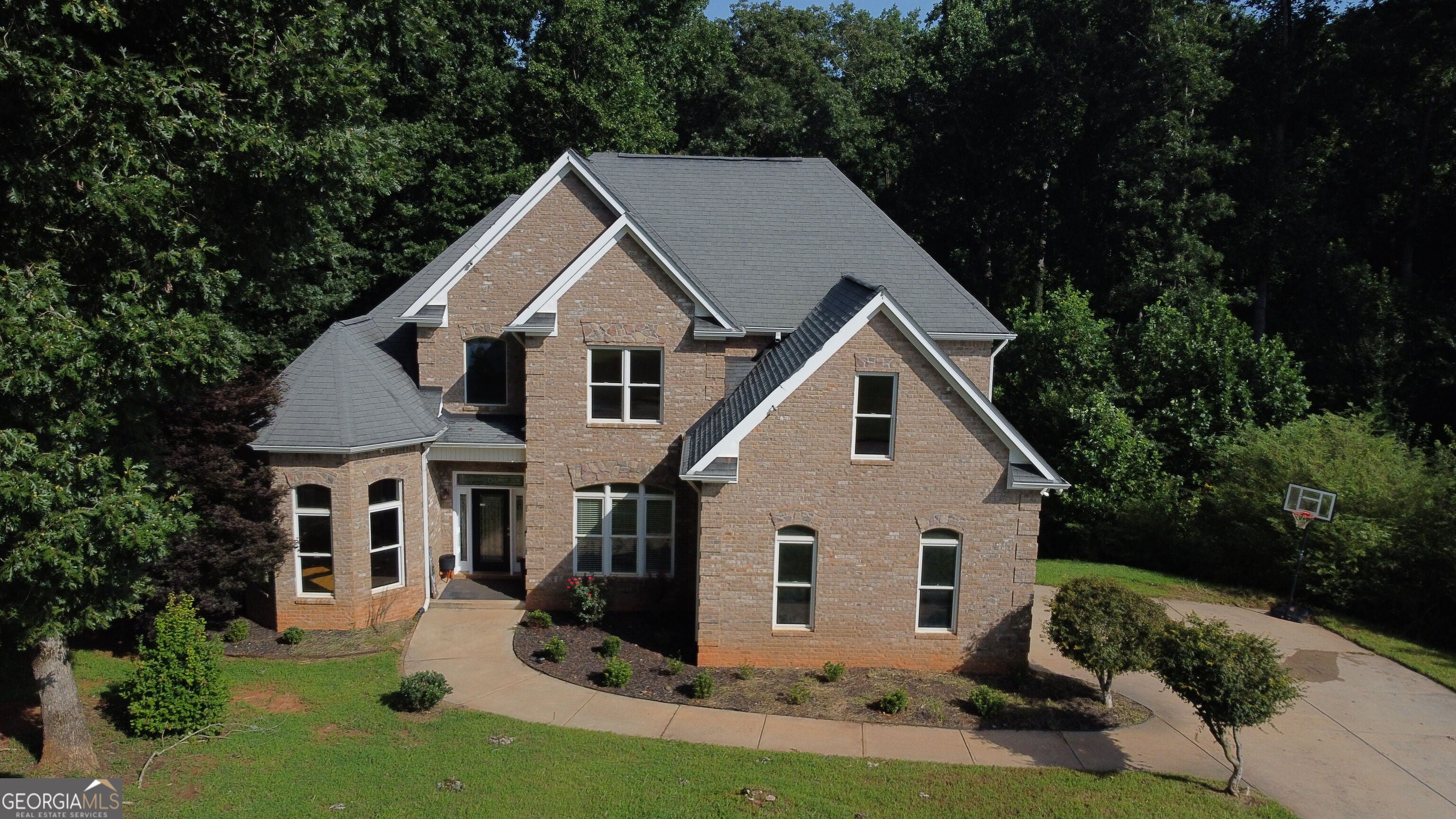 318 Waterford CIR