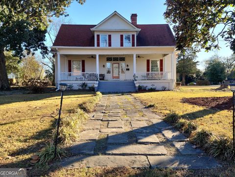 121 Cook ST Royston GA 30662