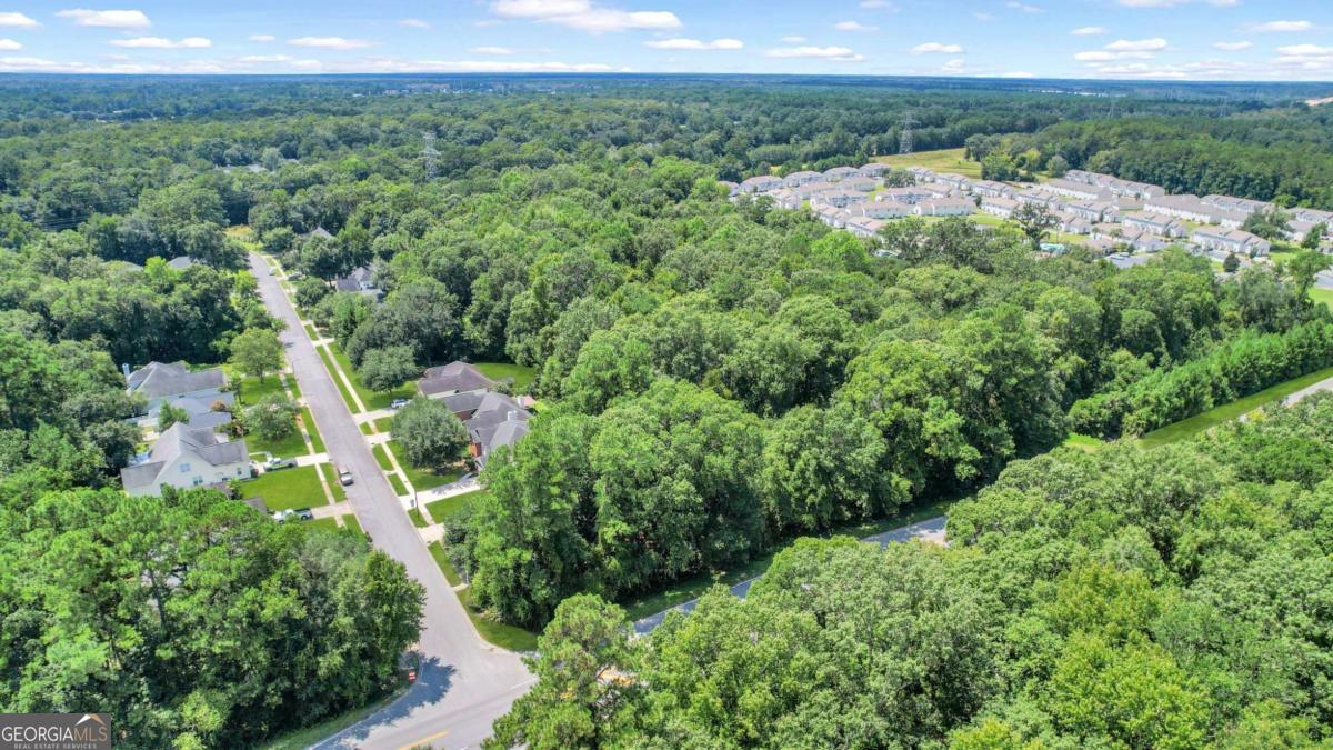 9.73 AC Little Neck RD