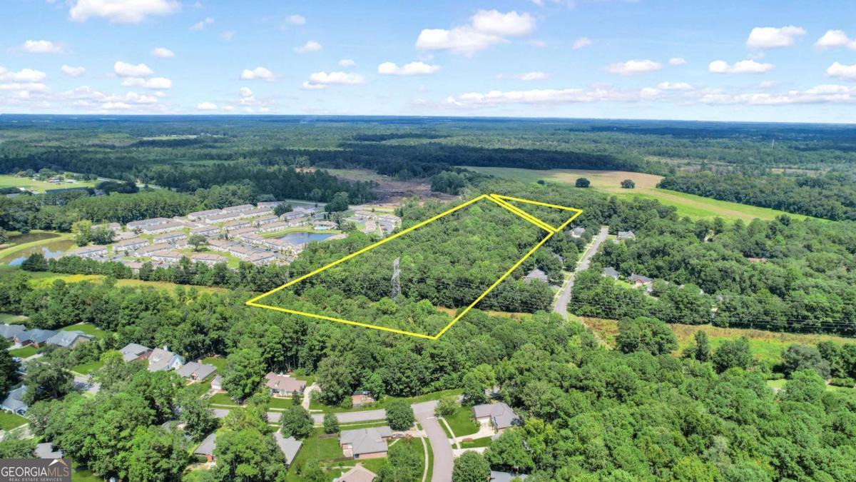 9.73 AC Little Neck RD