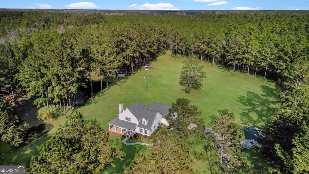 548 Sand Hill RD