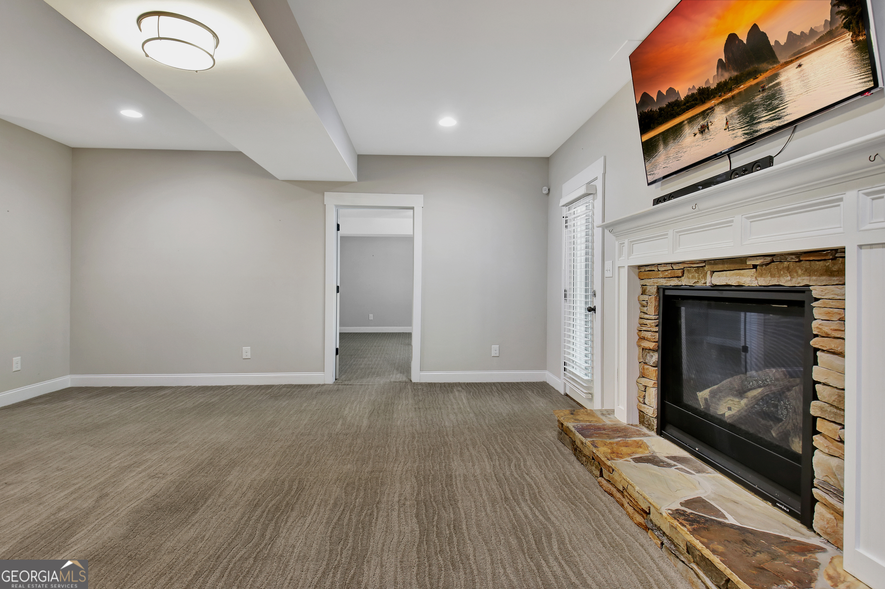 Tyrone, Georgia 30290, United States, 7 Bedrooms Bedrooms, ,5 BathroomsBathrooms,Residential,Active,25993