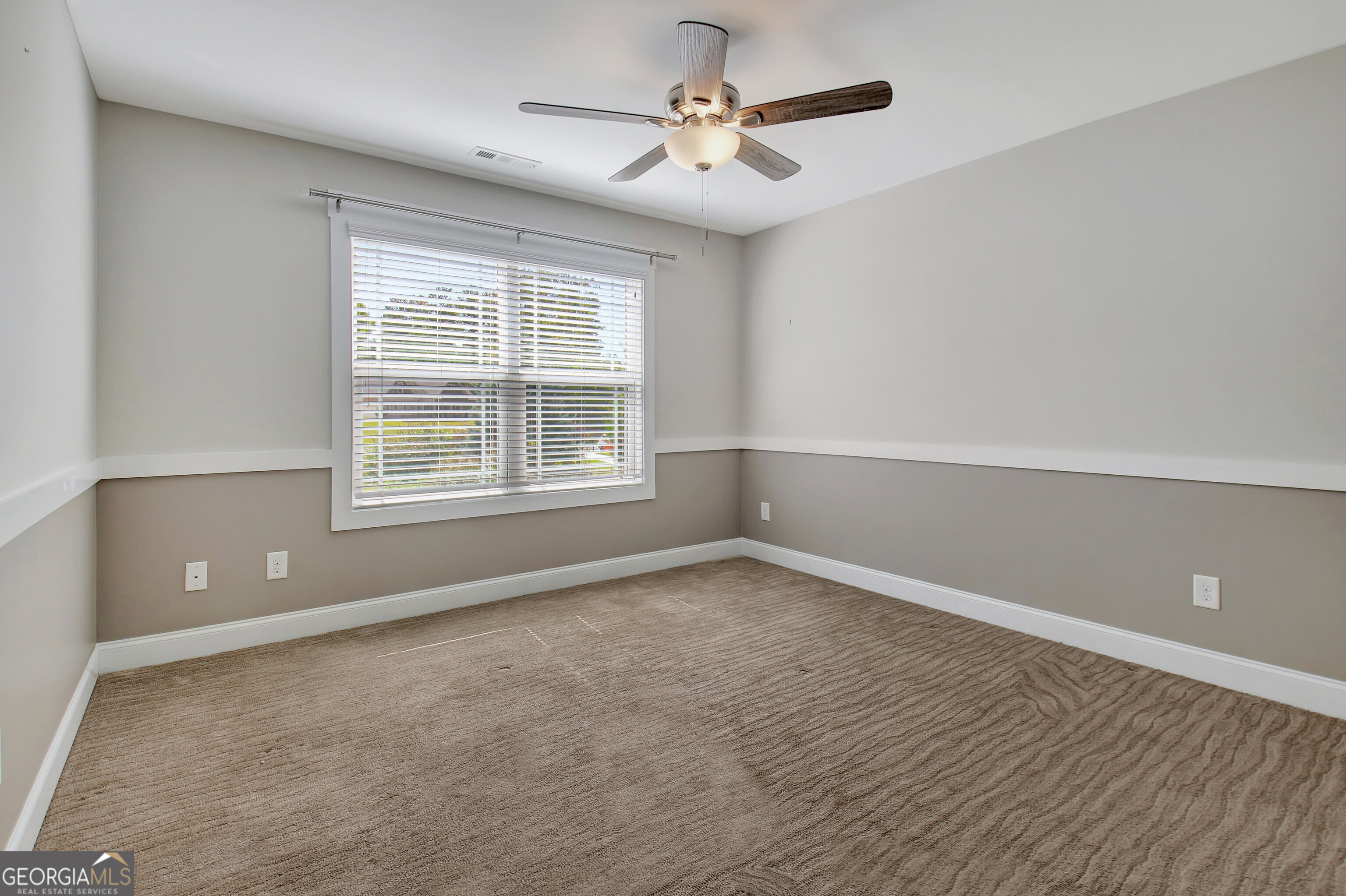 Tyrone, Georgia 30290, United States, 7 Bedrooms Bedrooms, ,5 BathroomsBathrooms,Residential,Active,25993