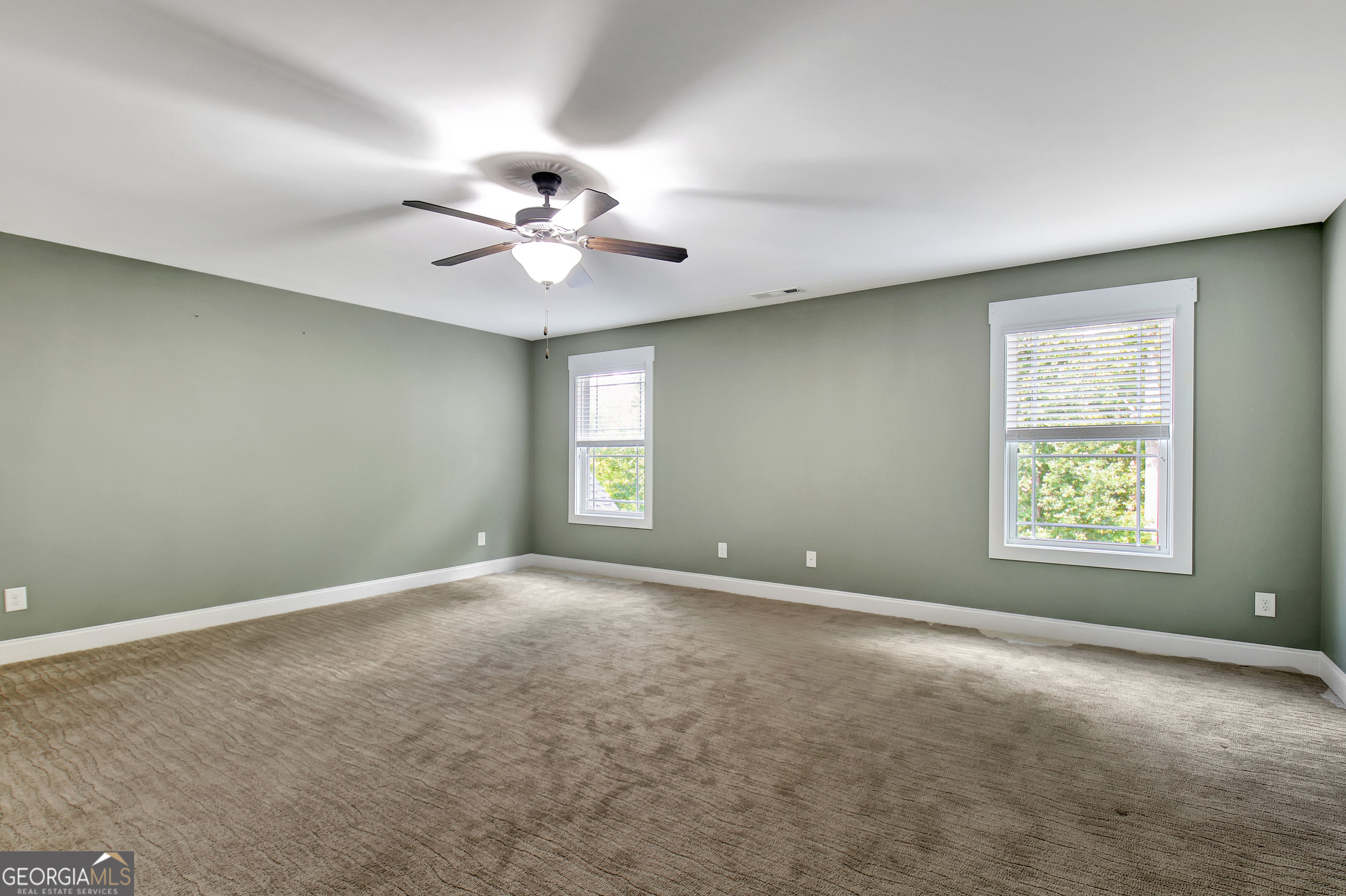 Tyrone, Georgia 30290, United States, 7 Bedrooms Bedrooms, ,5 BathroomsBathrooms,Residential,Active,25993