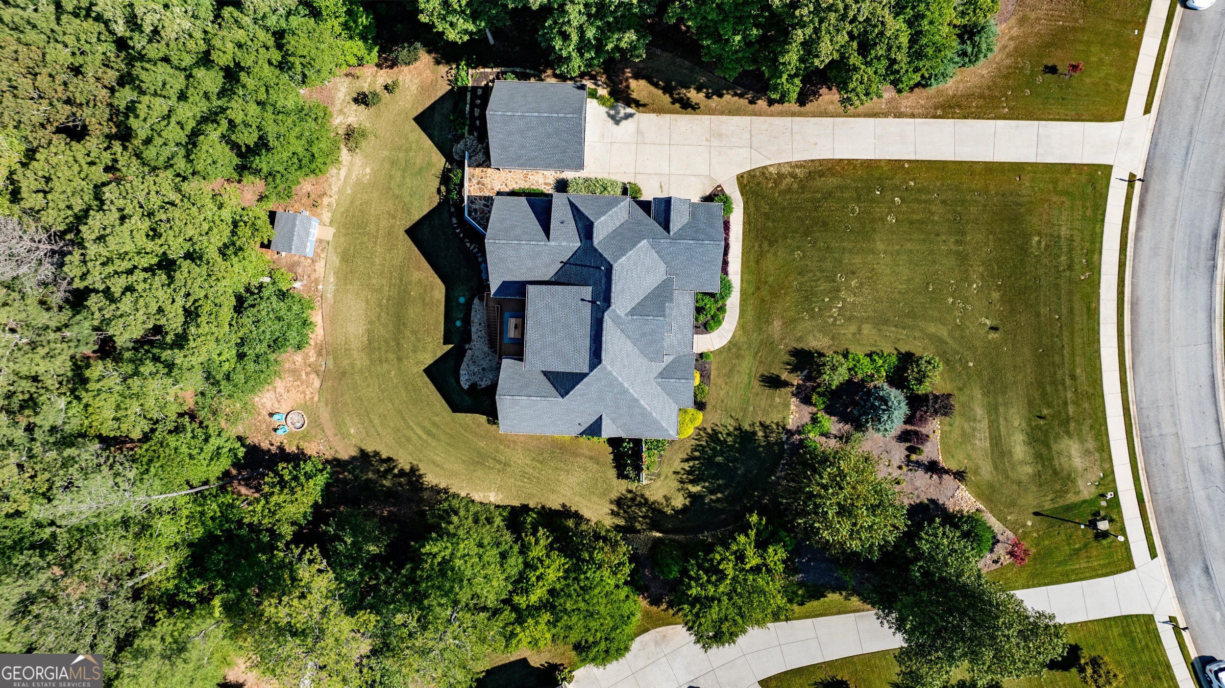 Tyrone, Georgia 30290, United States, 7 Bedrooms Bedrooms, ,5 BathroomsBathrooms,Residential,Active,25993