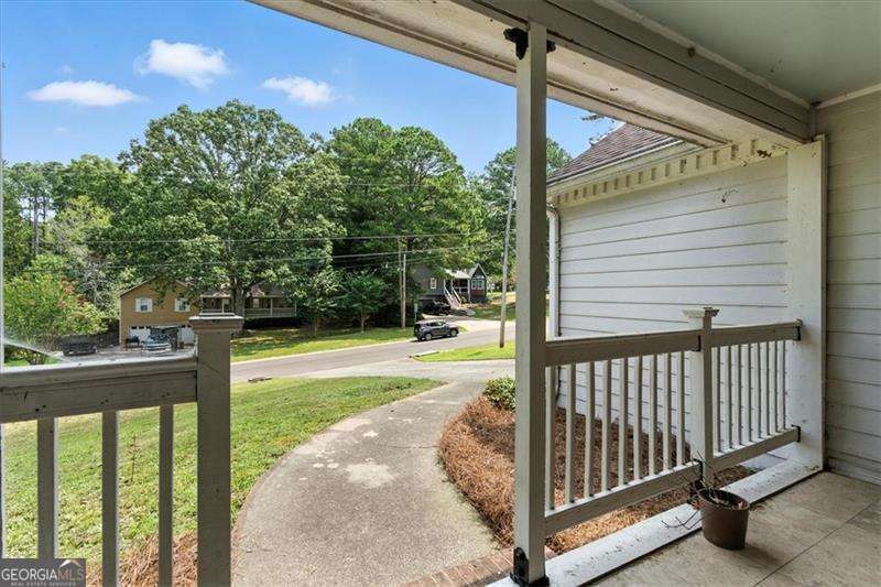 303 N BRIAR RDG