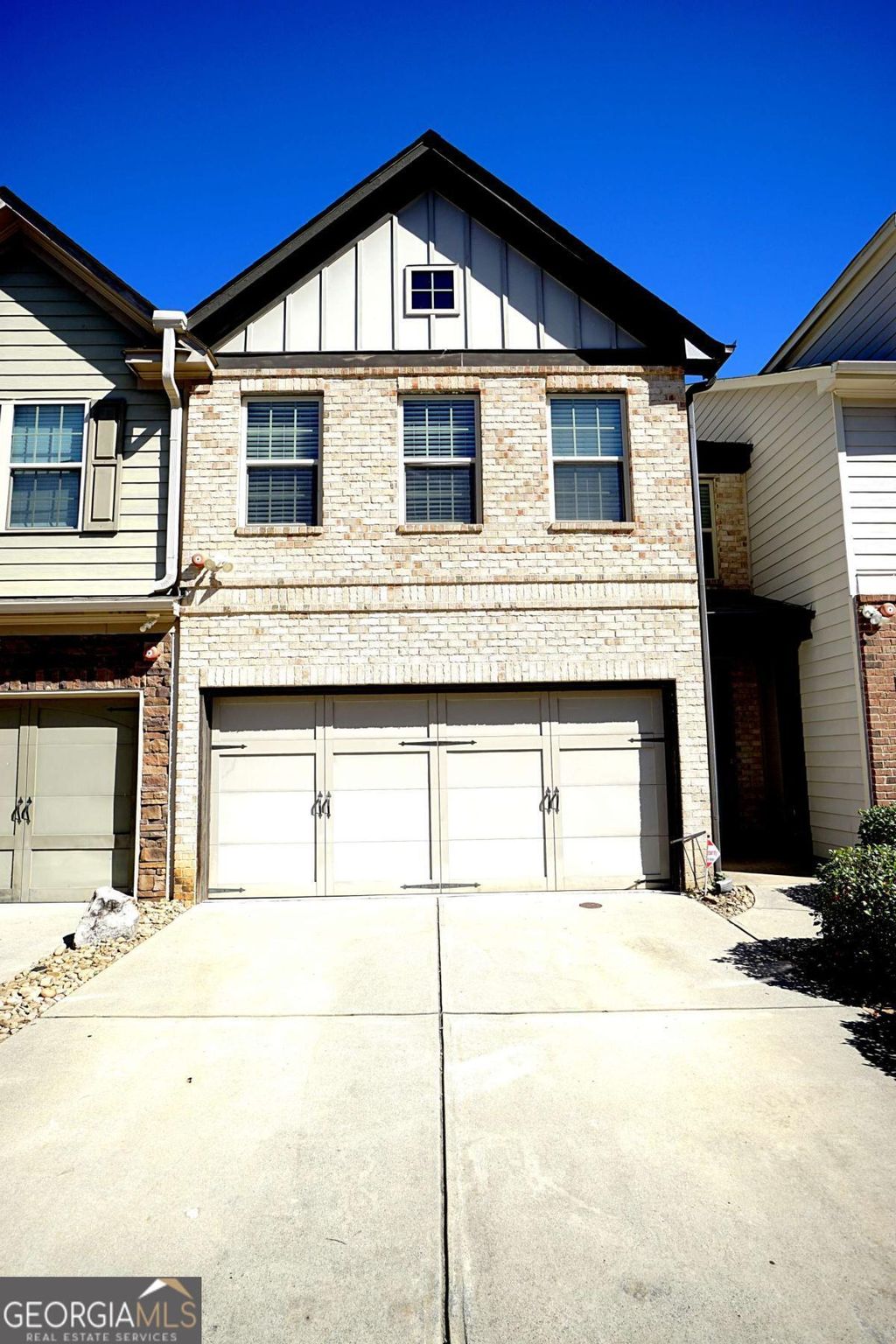 Photo of 923 Spicy Oak Drive, Lawrenceville, GA 30044 (MLS # 10629695)