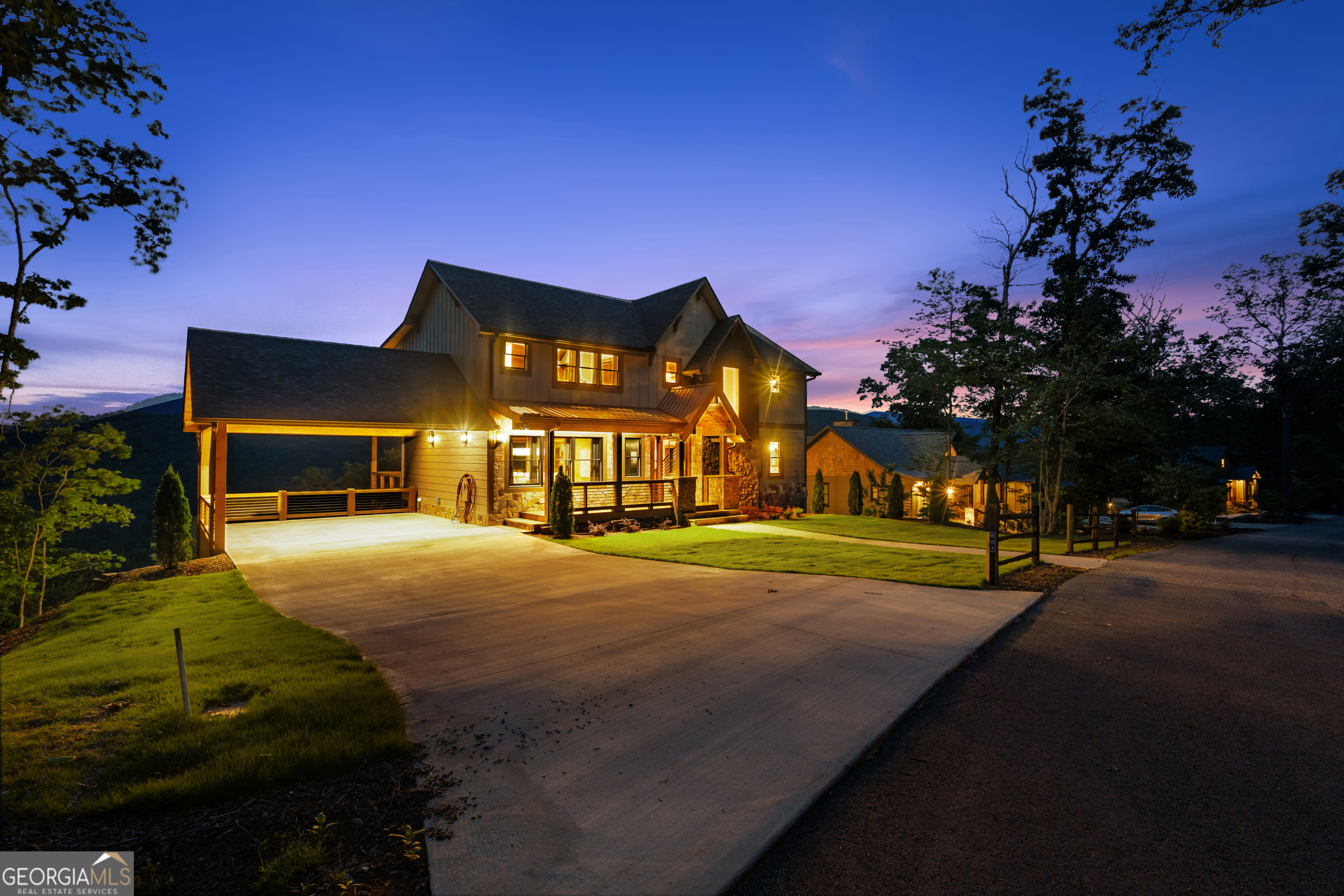601 Overlook DR