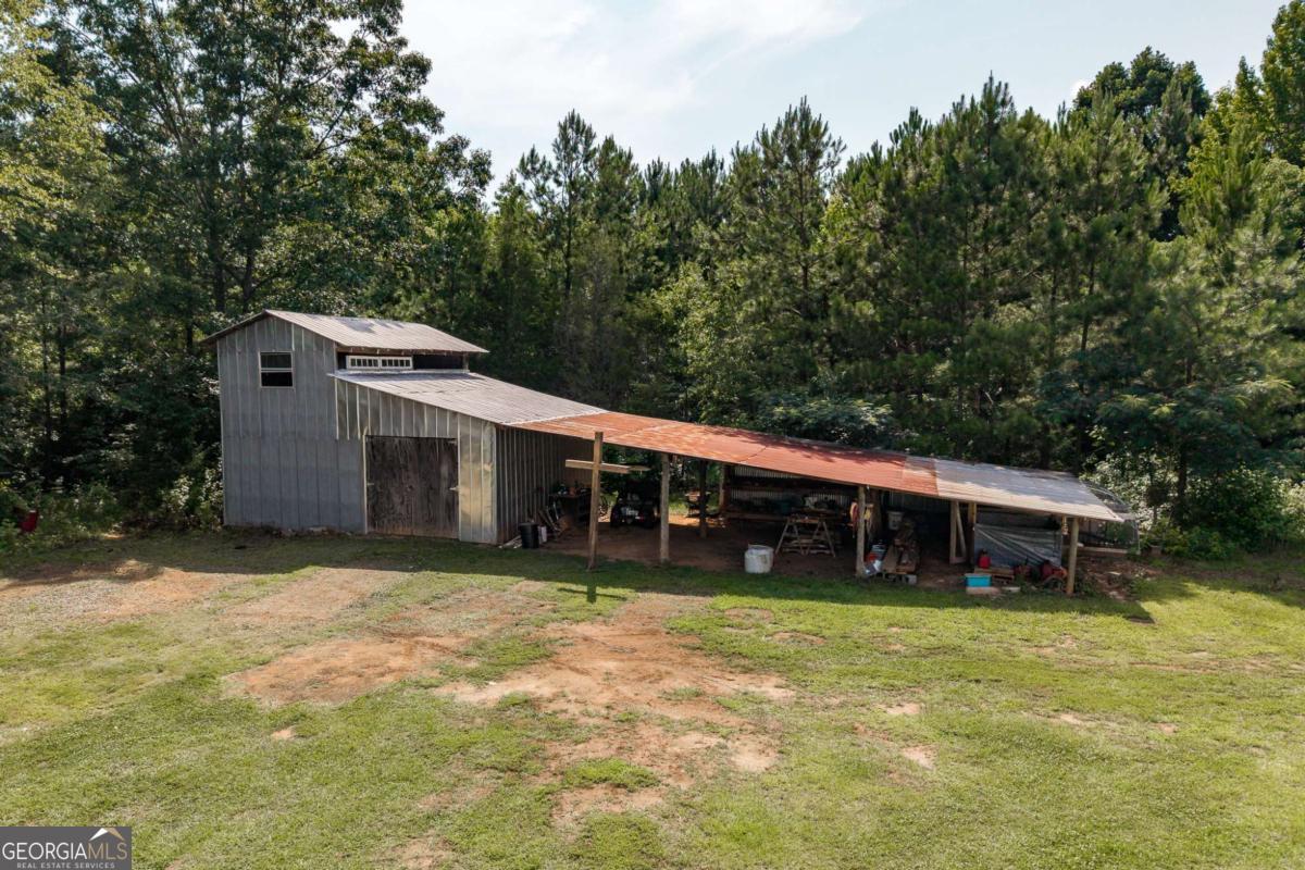 930 James Holcomb RD