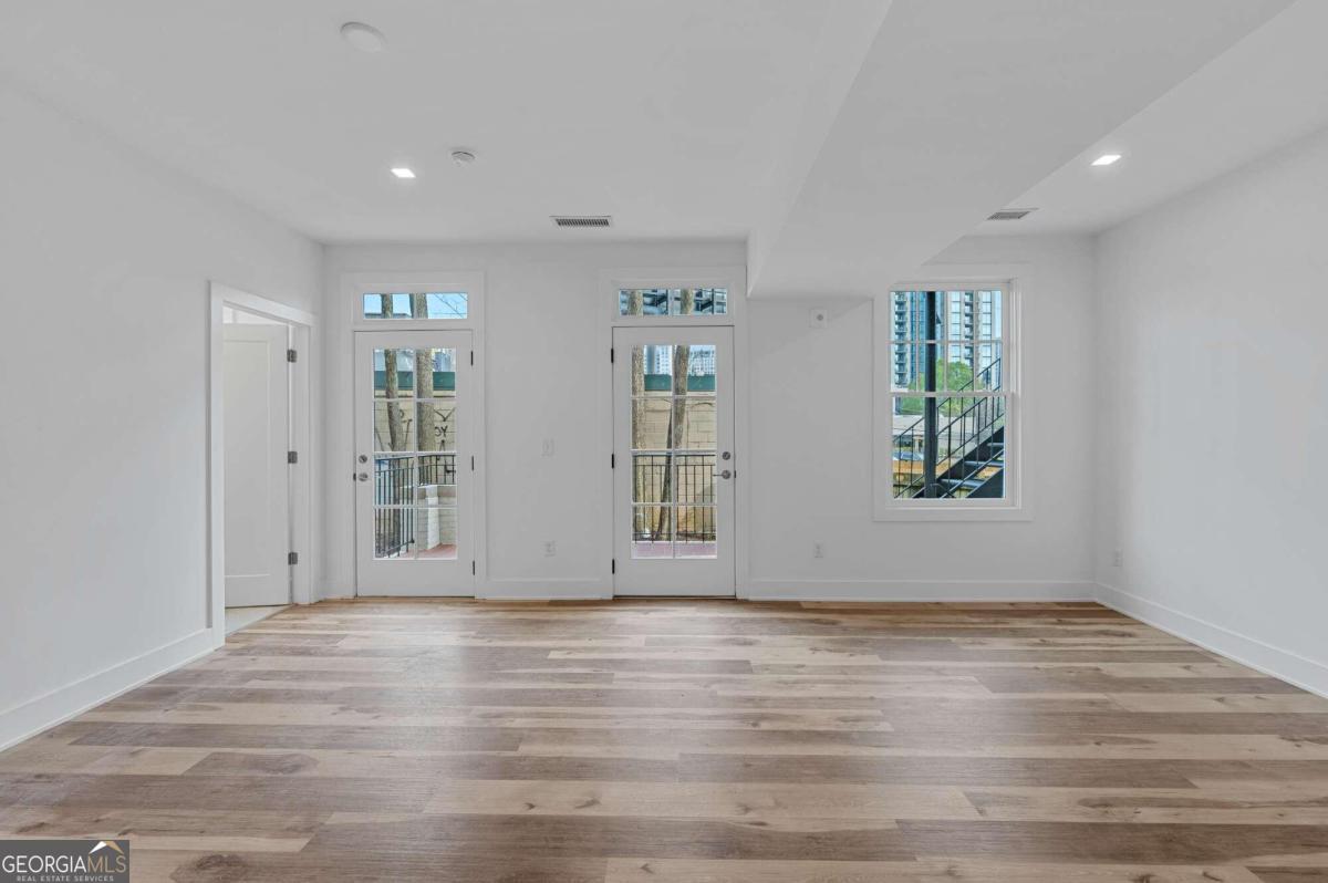 2909 Peachtree RD NE 106
