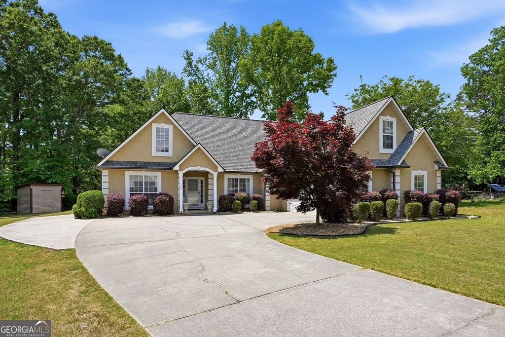 Photo of 409 Leigh Court, Stockbridge, GA 30281 (MLS # 10741946)