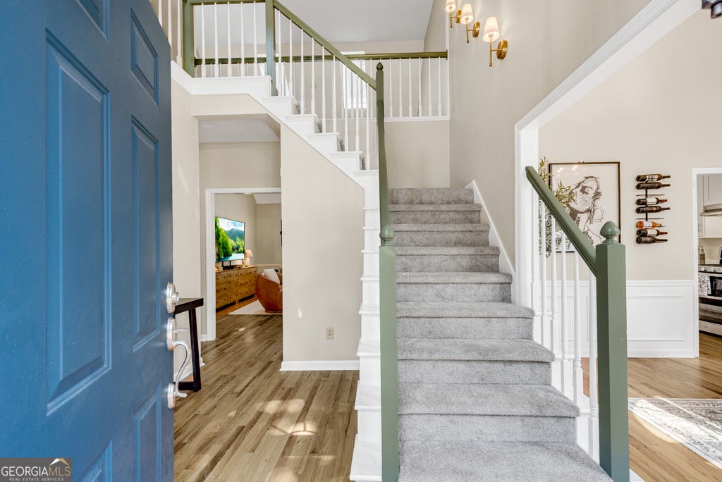 Photo of 524 Summer Terrace, Woodstock, GA 30189 (MLS # 10793787)