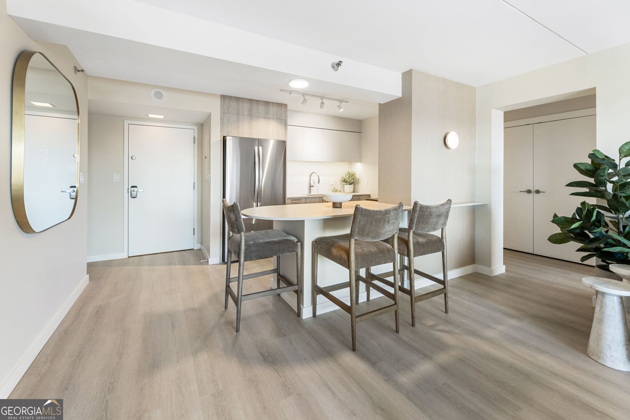 2460 Peachtree RD NE 1105