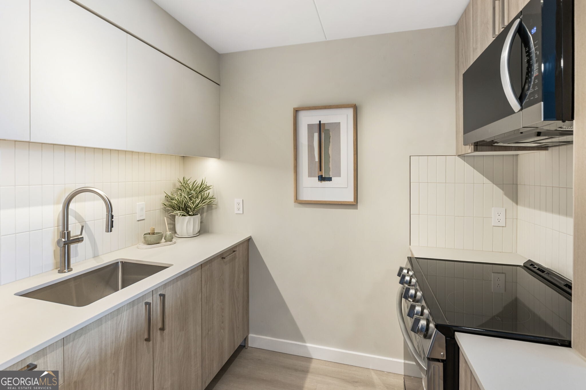 2460 Peachtree RD NE 1105