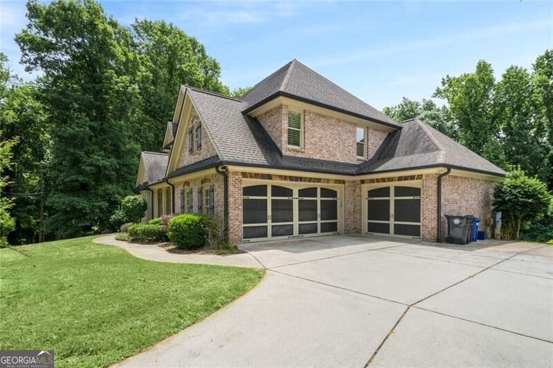 1225 Dixon CIR