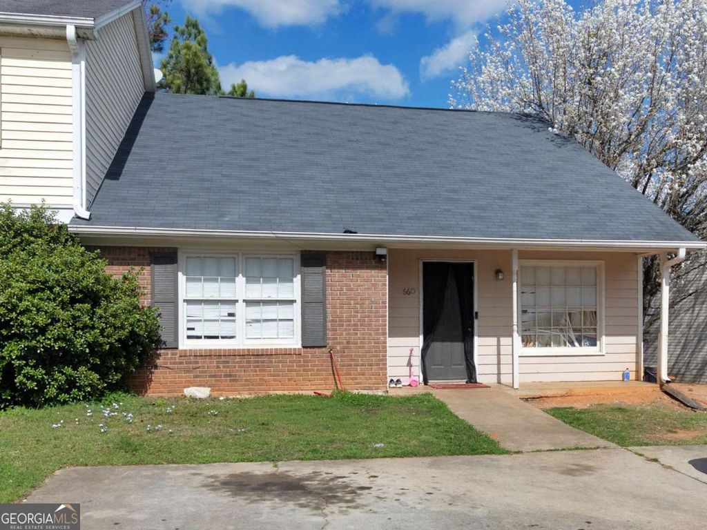 Photo of 660 Browning Lane SE, Conyers, GA 30013 (MLS # 10730681)