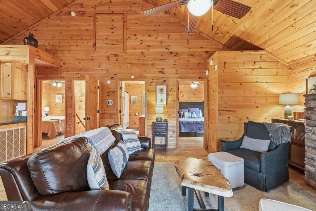 Photo of 145 Fox Run Lane, Blue Ridge, GA 30513 (MLS # 10724087)