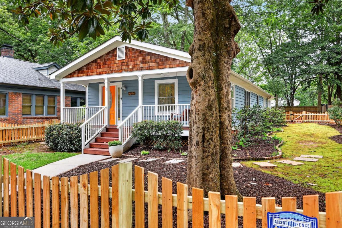 32 3rd AVE NE