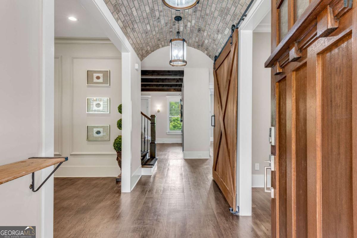 212 Fernwood PL