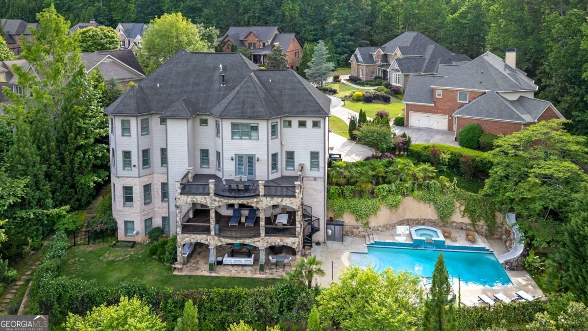 212 Fernwood PL