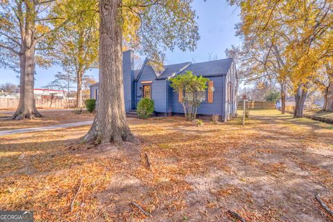 A home in Cedartown