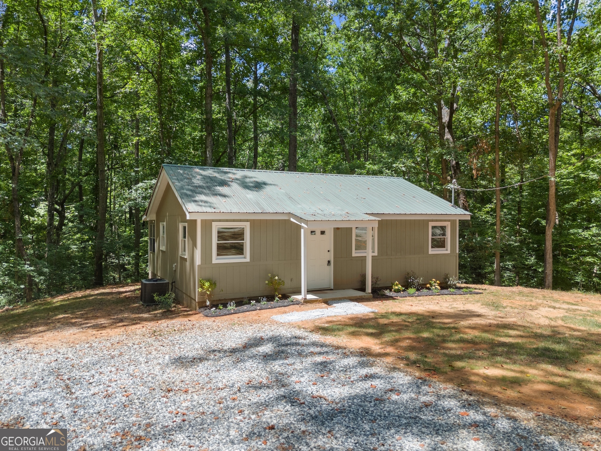 45 Lakeview Court