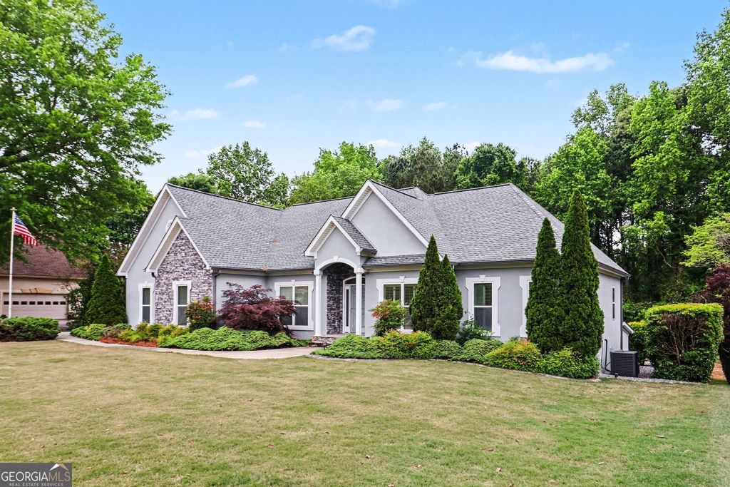 Photo of 95 Bay Drive, Newnan, GA 30263 (MLS # 10754539)