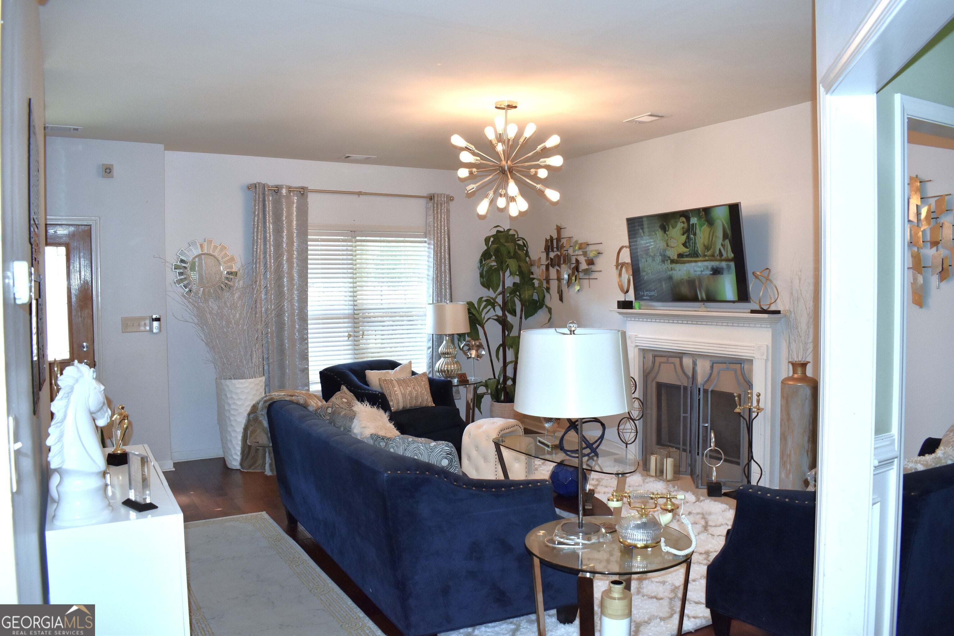 1226 Castleberry DR