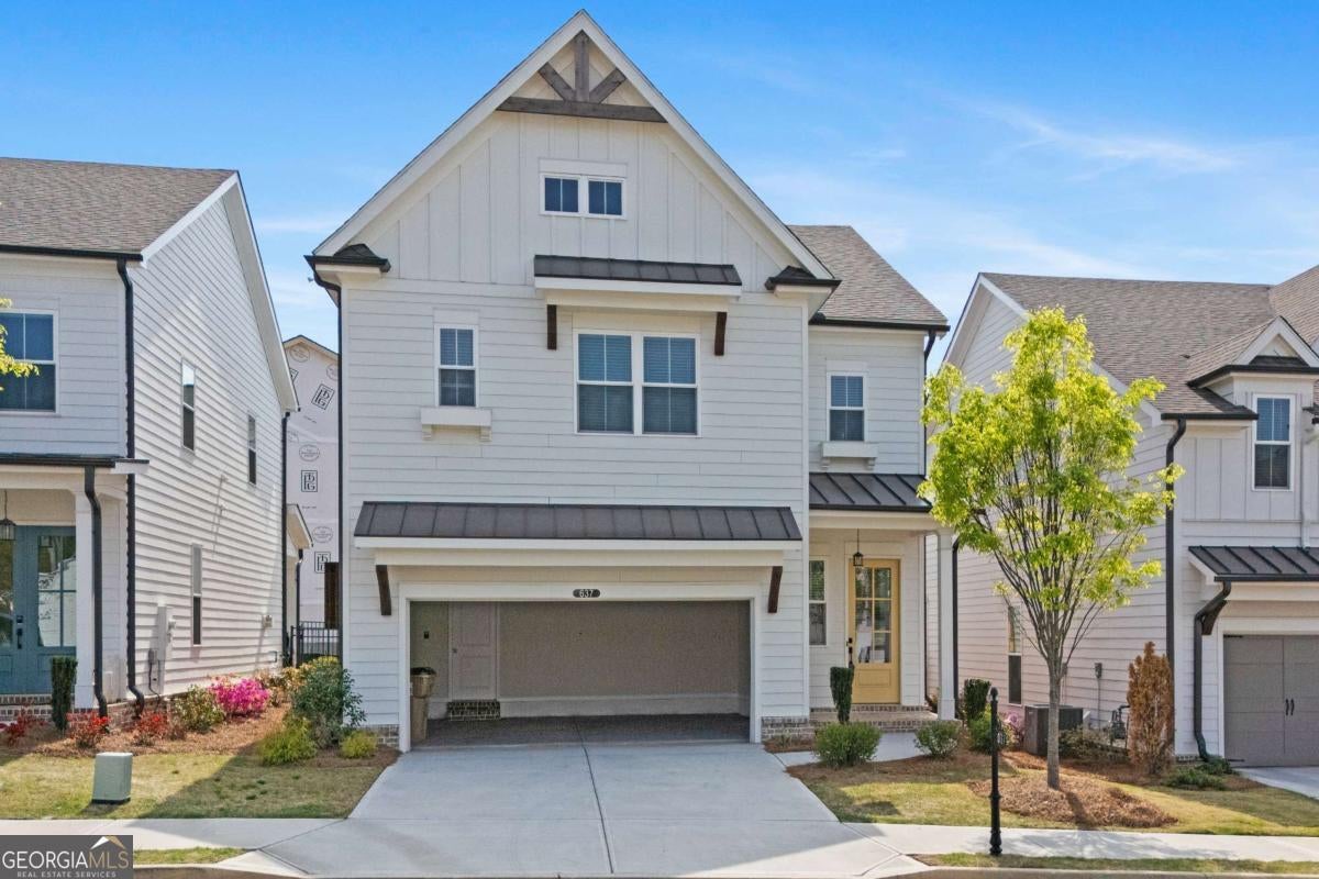 637 Skytop DR