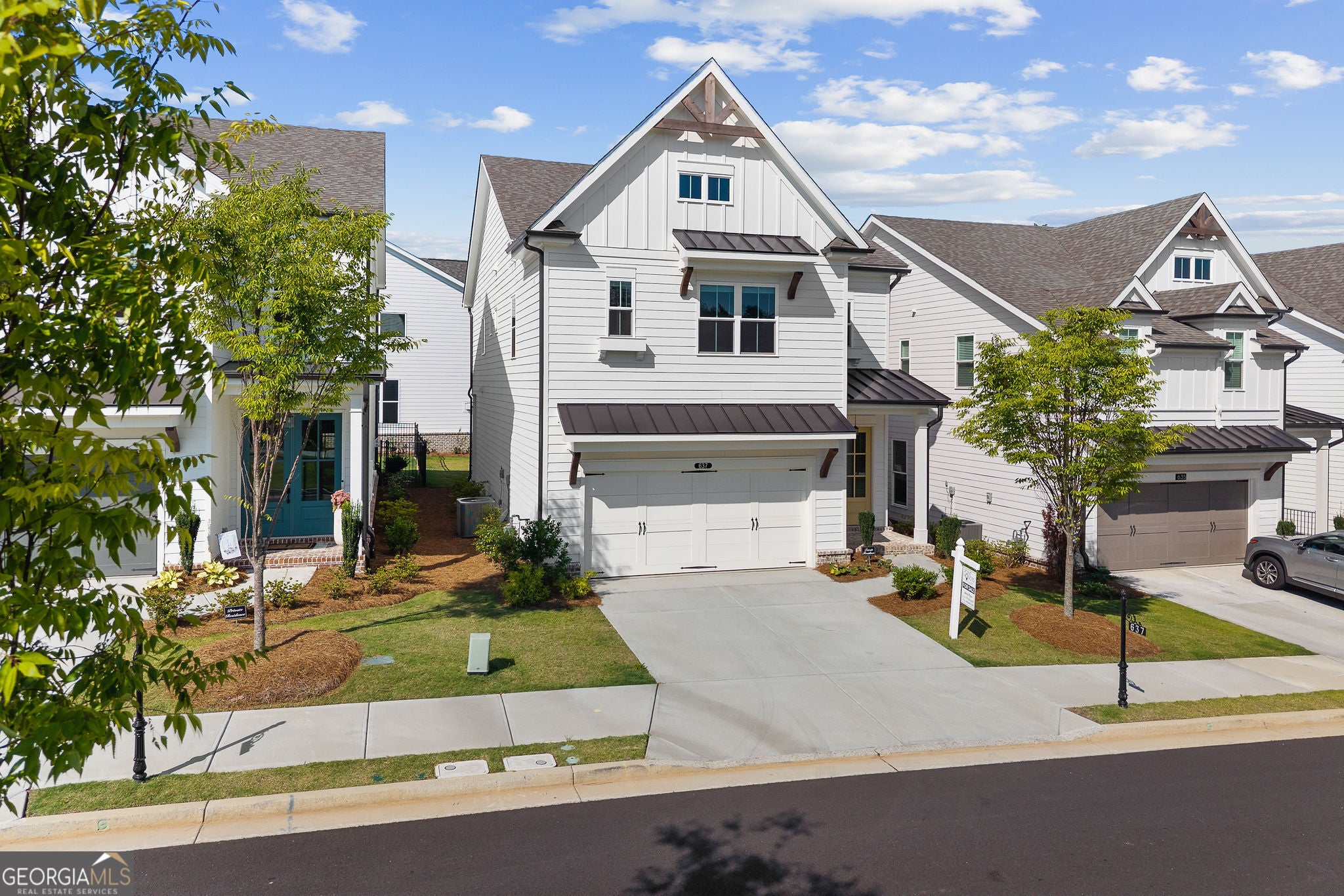 637 Skytop DR